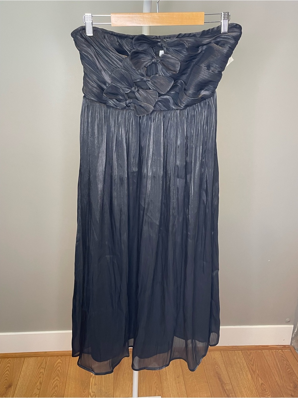 Petal & Pup Strapless Black Pleated Chiffon Gown 3D Floral Detail NWOT - Medium - Picture 2 of 6